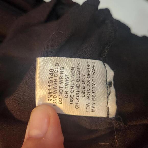 Jodifl Women's Black Embroidered Floral Blouse, Size 1X - Picture 7 of 8